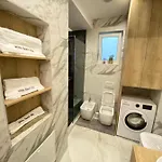 White 1 - Luxury Велипойе