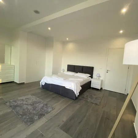 Vila White 1 - Luxury Velipojë