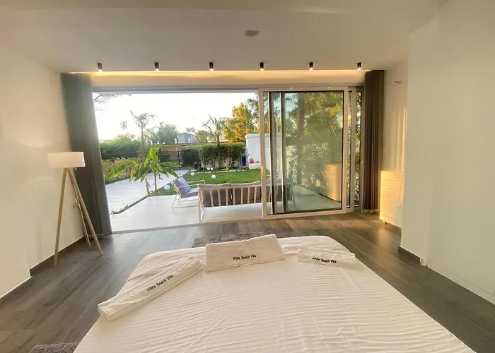 White 1 - Luxury